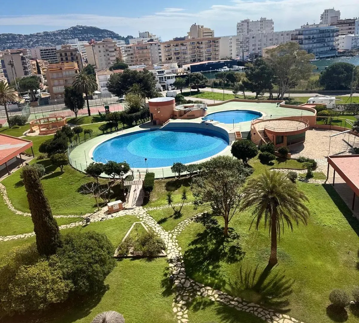 Apartamento Para Vacaciones En Isla De Roses Spain